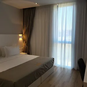 metro-terminal.hotels-in-tirana.com/
