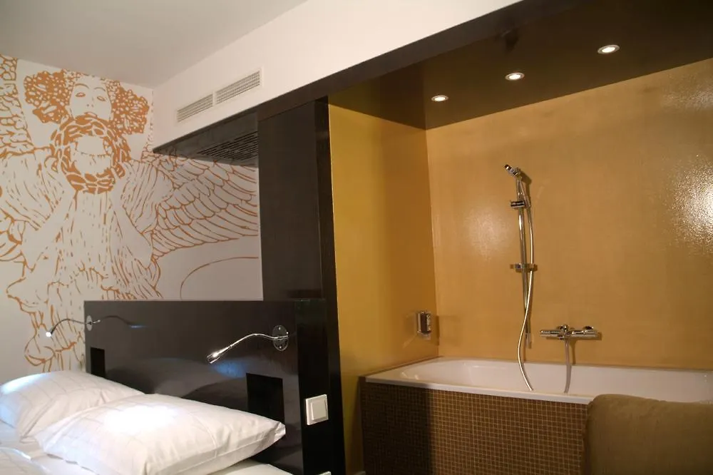 Alma Boutique-Hotel Vienna 4*,