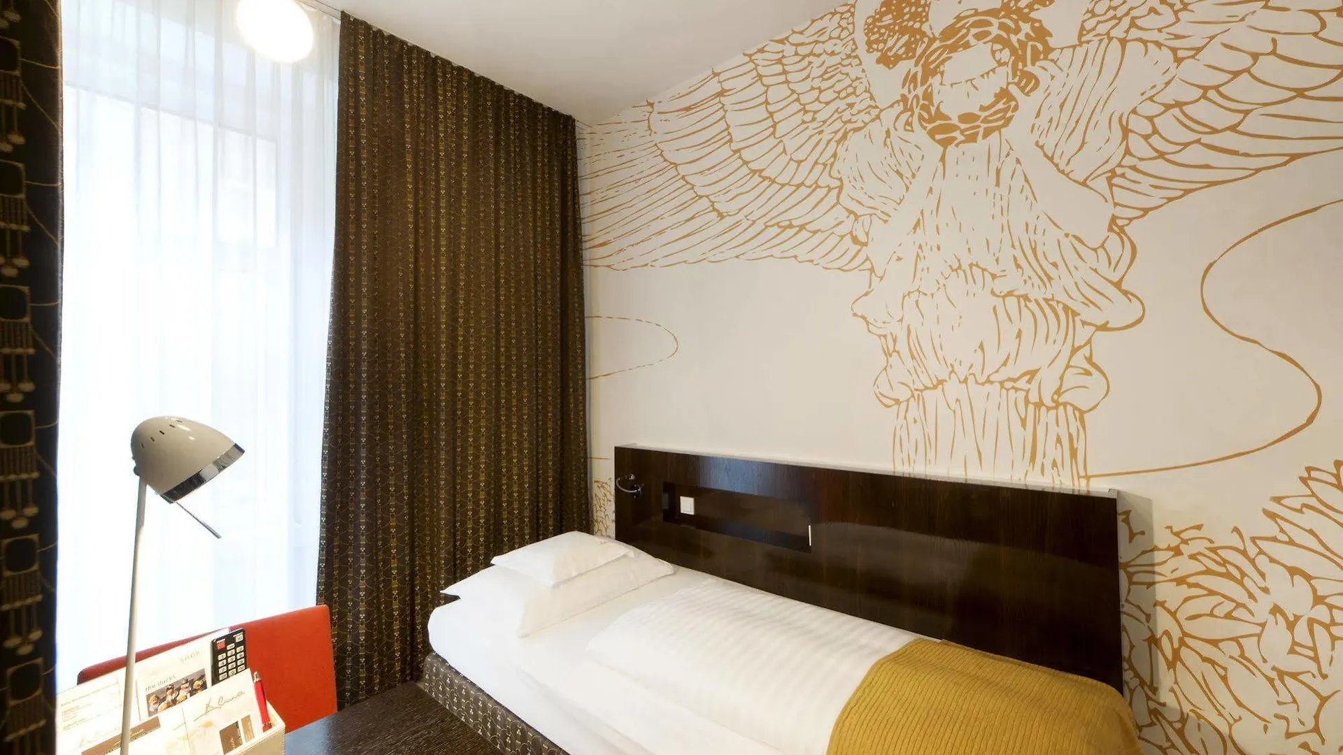 Alma Boutique-Hotel Vienna 4*,